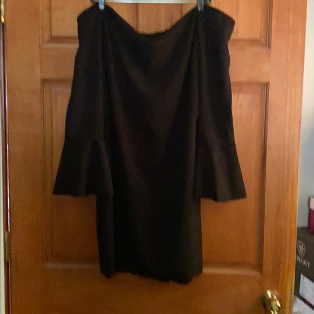 Black dress kind wing sleeves